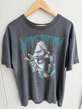 RARE Vintage 90's Might Ducks Graphic T-Shirt Size XL